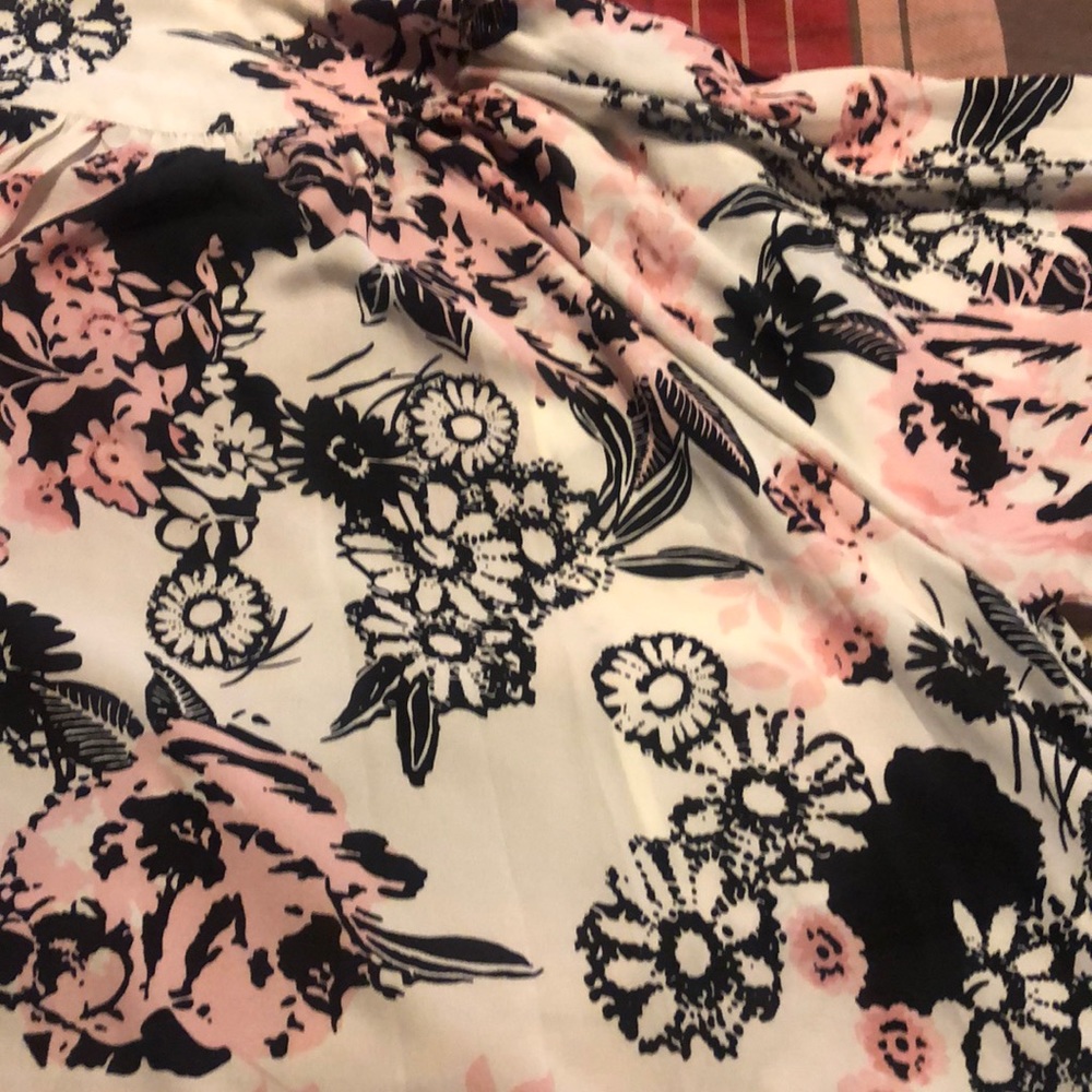 Flowered cardigan - Picture 2 of 3